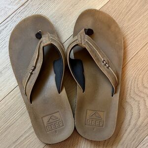 Reef Leather Flip Flops Sandals Size 8 Tan Brown Casual Beach